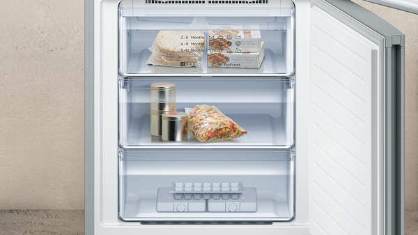 Neff : Réfrigérateur combiné encastrable, 193,5 x 70,8 cm avec