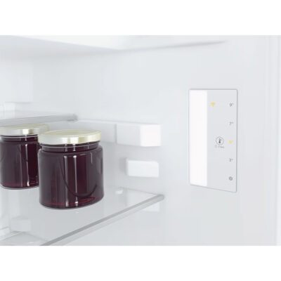 réfrigérateur table top miele k 4002 d blanc avec dailyfresh, dynacool et tiroir congélation 4* pour fraîcheur agréable.