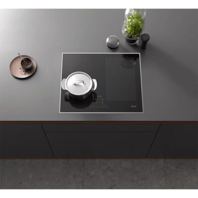 table de cuisson à induction avec zone de cuisson powerflex pour une puissance maximale km 7466 fr 125 edition